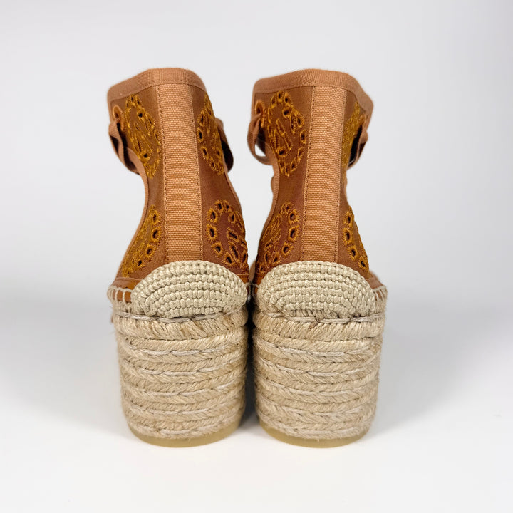 Gucci Damita GG Eyelet Wedge Heel - Women’s 7