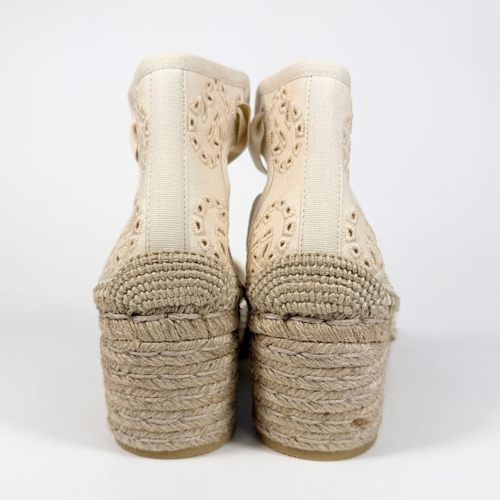 Gucci Damita GG Eyelet Wedge Heel - Women’s 6