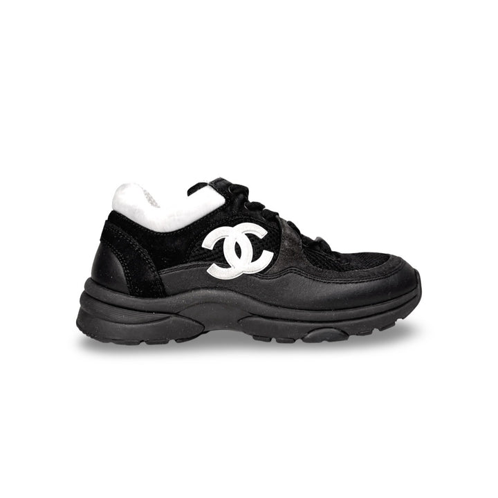 Chanel 22C Logo CC Sneaker - Women’s 5