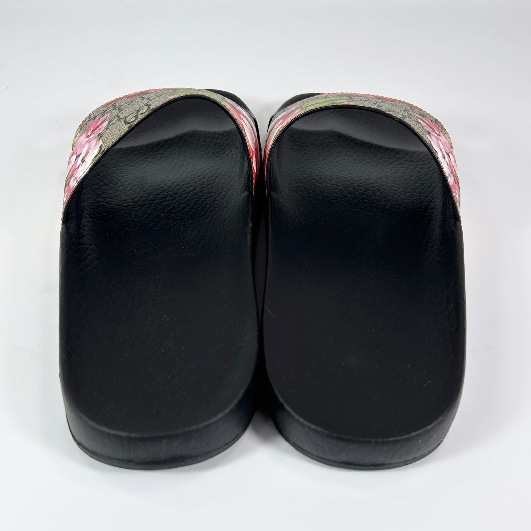 Gucci GG Supreme Blooms Slide Sandal - Women’s 6