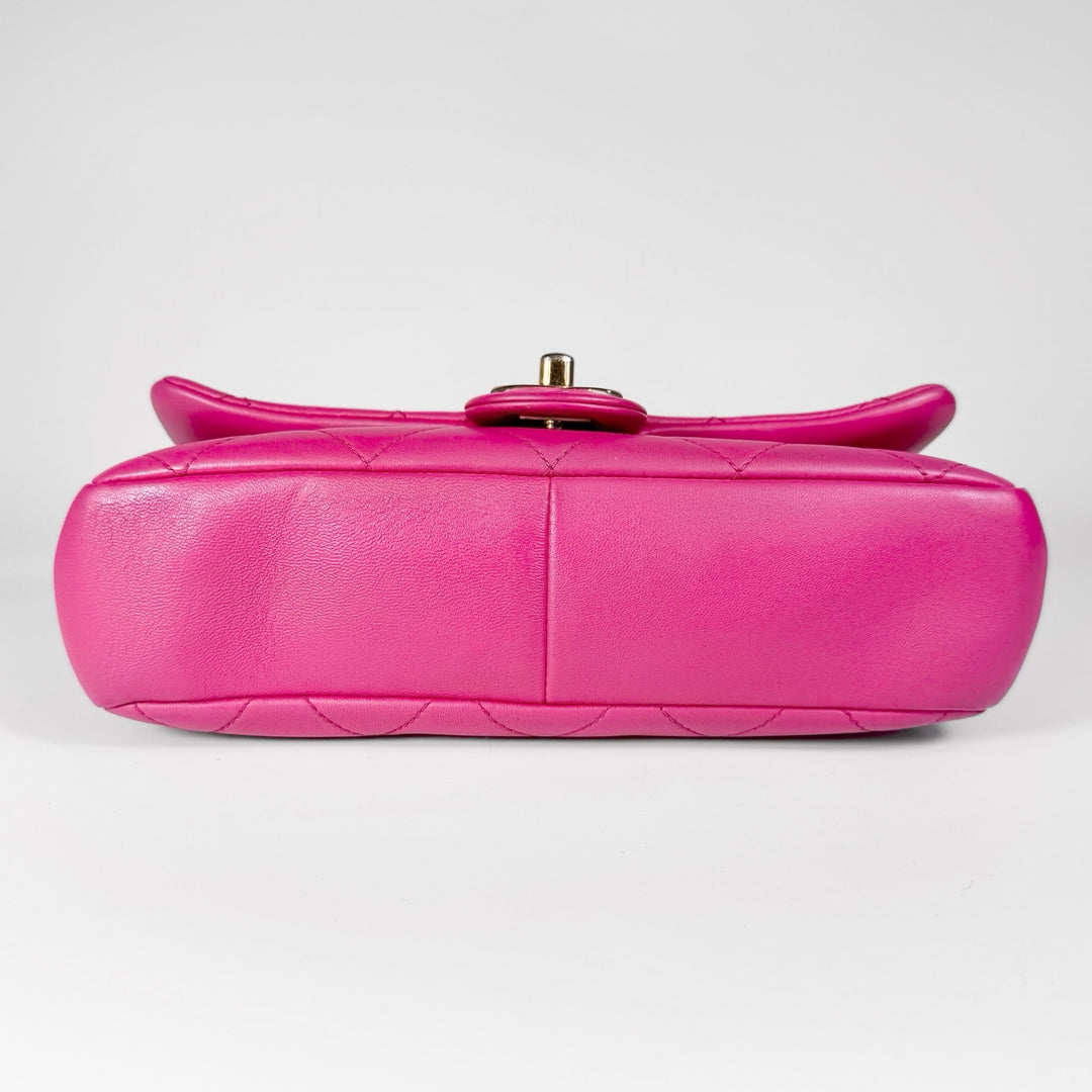 Chanel Quilted Lambskin Elegant Chain Flap Bag