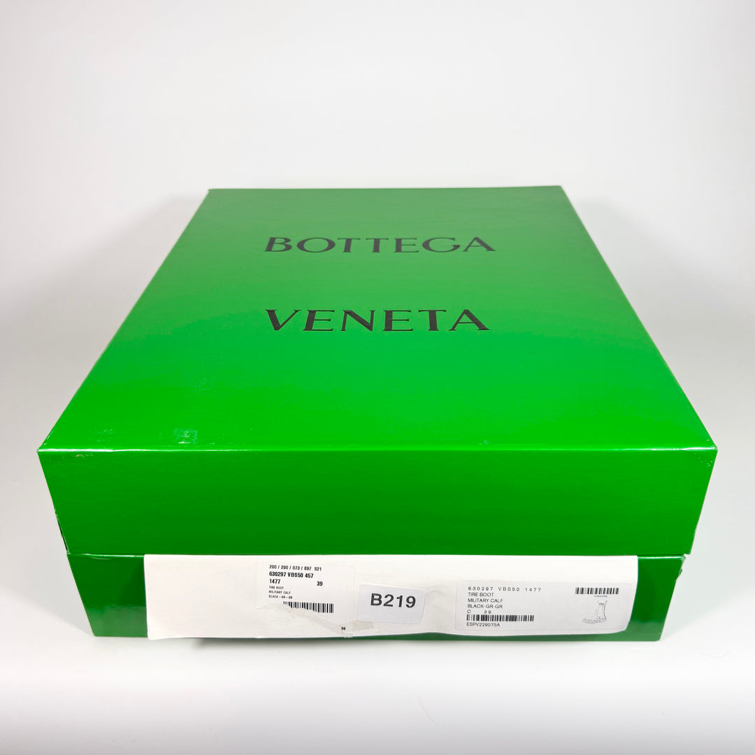 Bottega Veneta Tire Chelsea Boot - Women’s 9