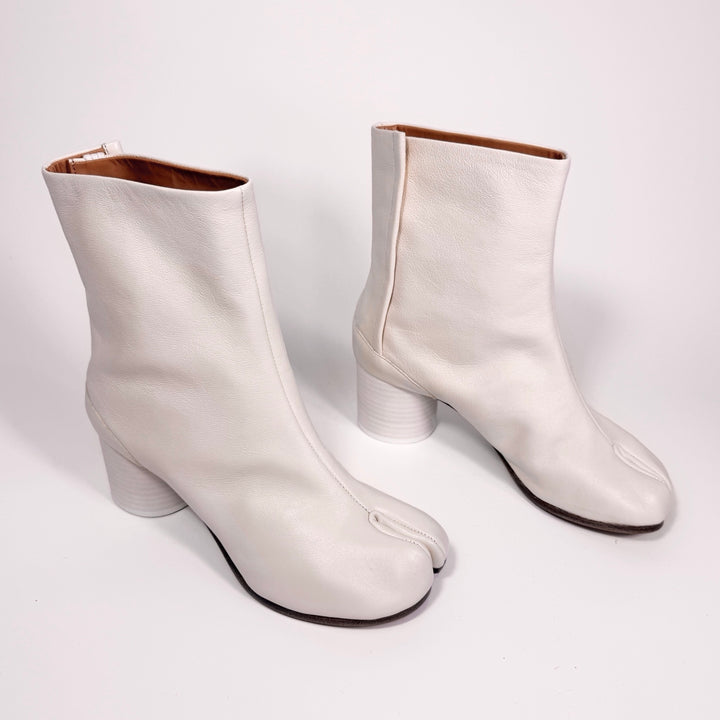 Maison Margiela Leather Tabi Ankle Boot - Women’s 7