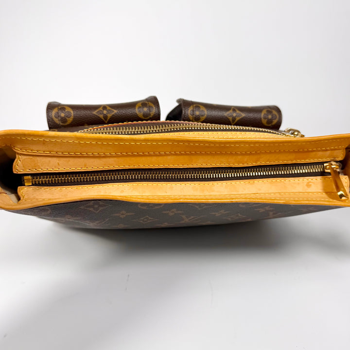 Louis Vuitton Monogram Hudson GM