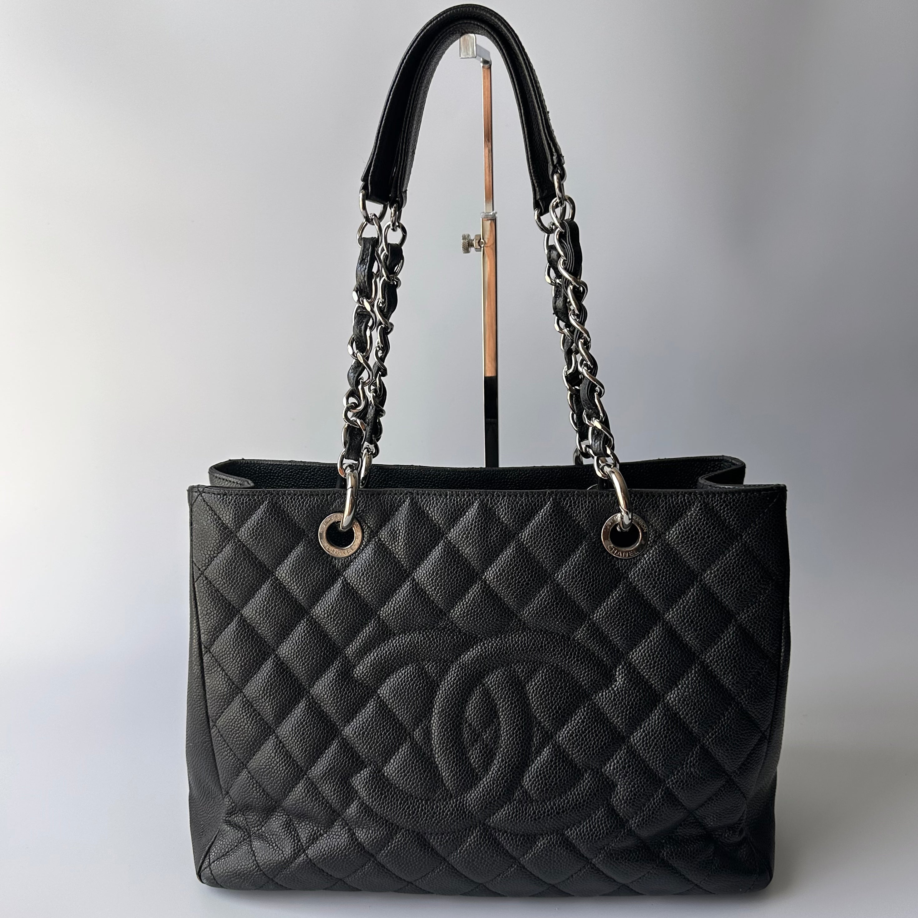 CHANEL Caviar Quilted Grand Shopping Tote GST Black 1277504