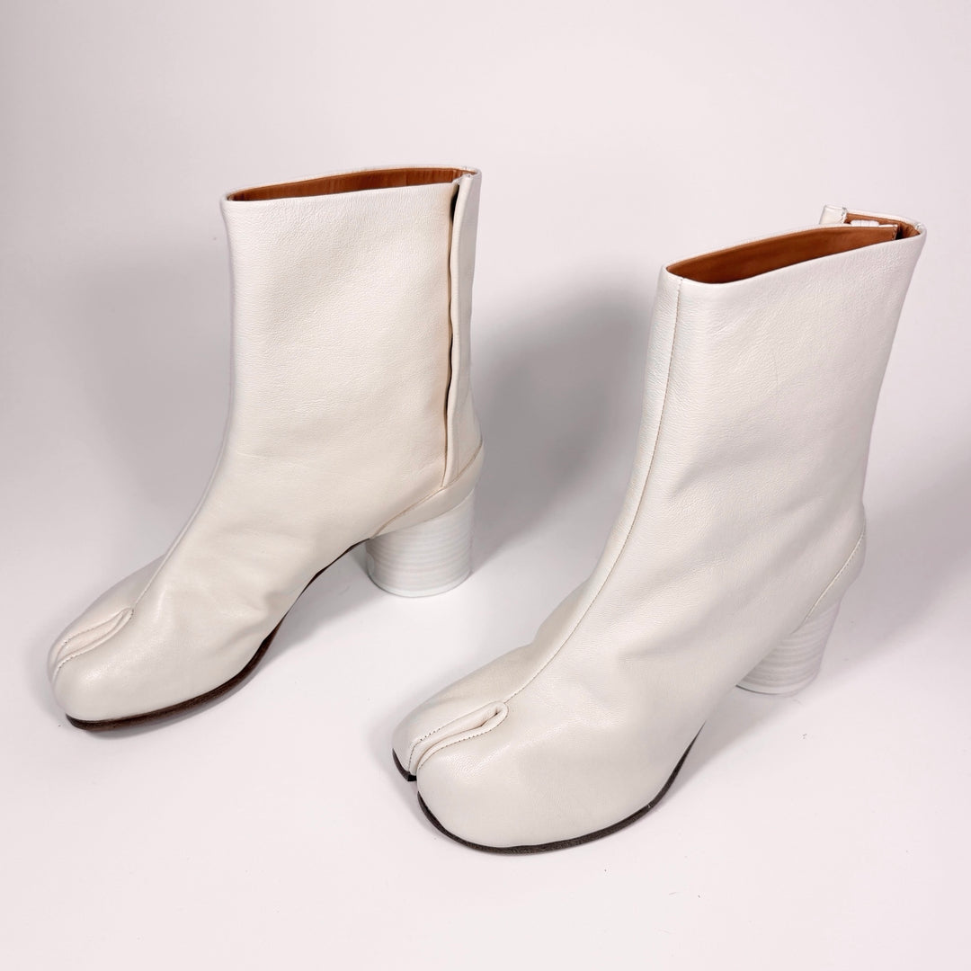 Maison Margiela Leather Tabi Ankle Boot - Women’s 7