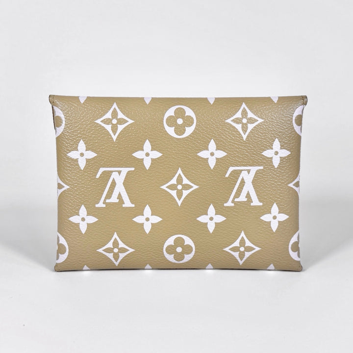 Louis Vuitton Monogram Medium Kirigami Pochette