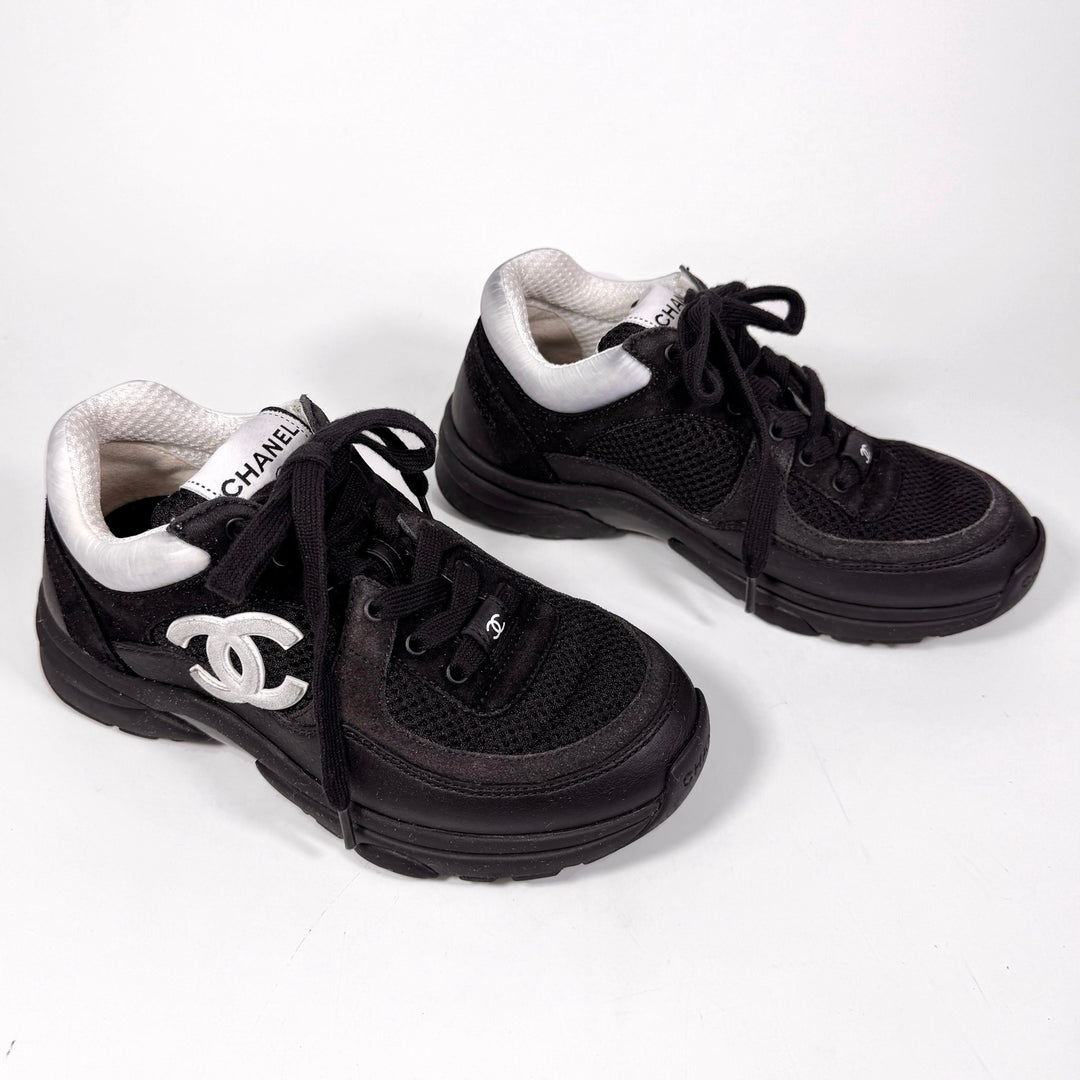Chanel 22C Logo CC Sneaker - Women’s 5
