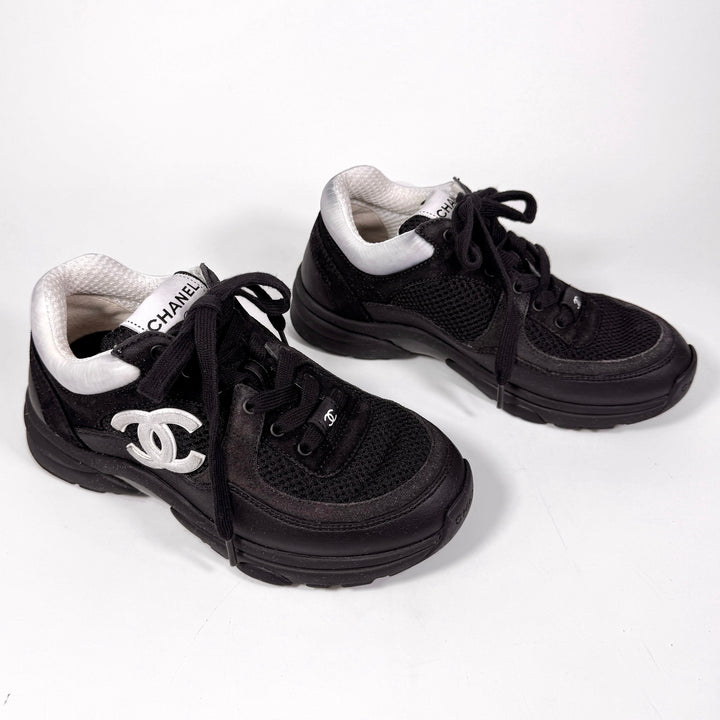Chanel 22C Logo CC Sneaker - Women’s 5