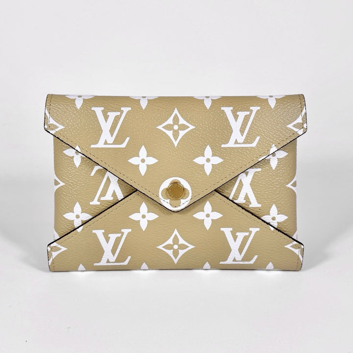 Louis Vuitton Monogram Medium Kirigami Pochette