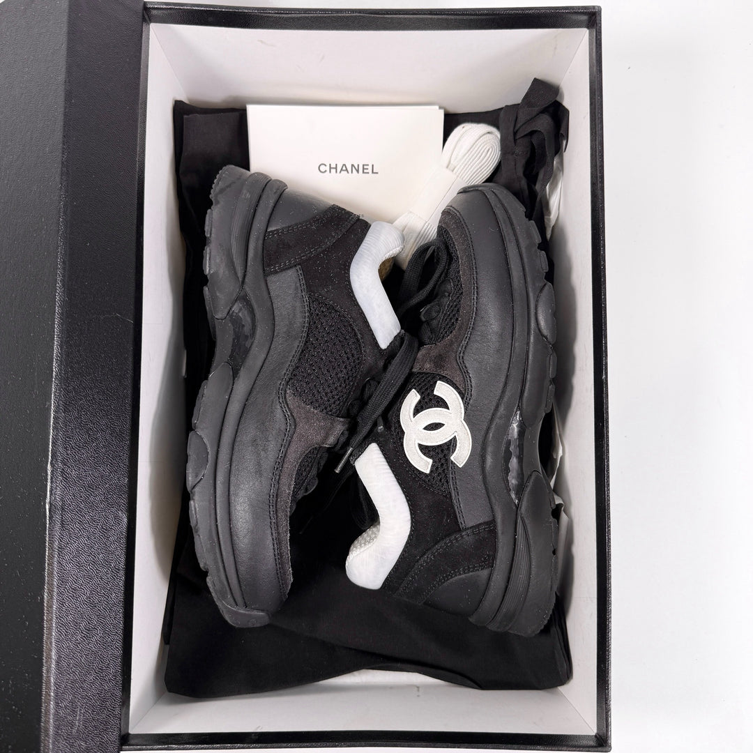 Chanel 22C Logo CC Sneaker - Women’s 5
