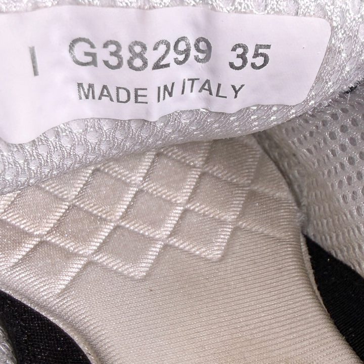 Chanel 22C Logo CC Sneaker - Women’s 5