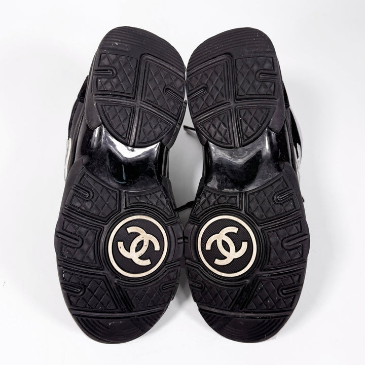 Chanel 22C Logo CC Sneaker - Women’s 5