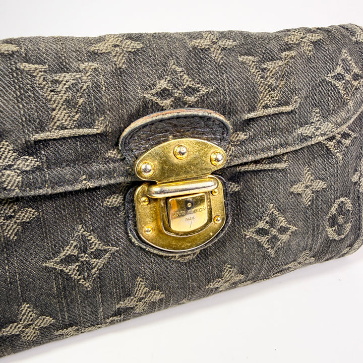 Louis Vuitton Monogram Denim Amelia Wallet
