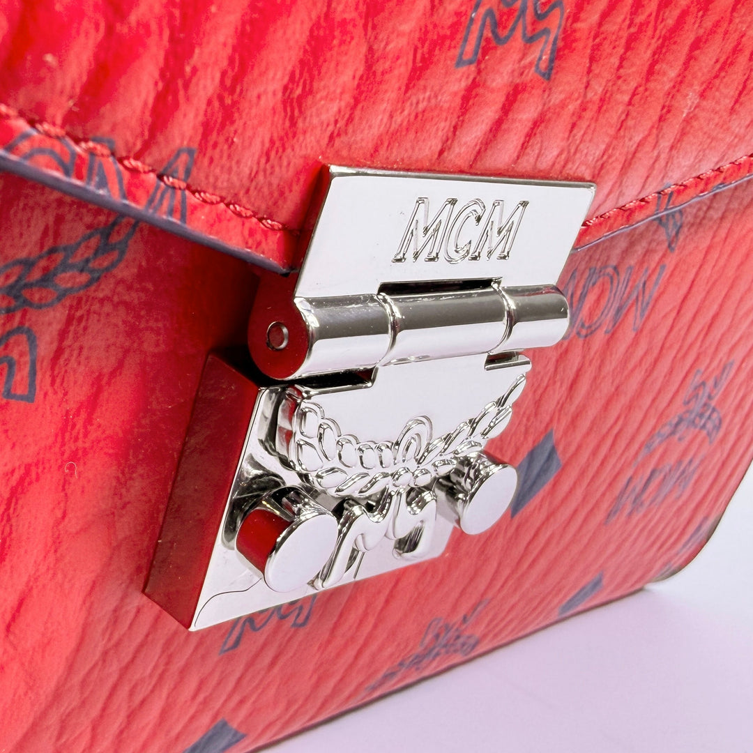 MCM Visetos Tracy Wallet On Chain