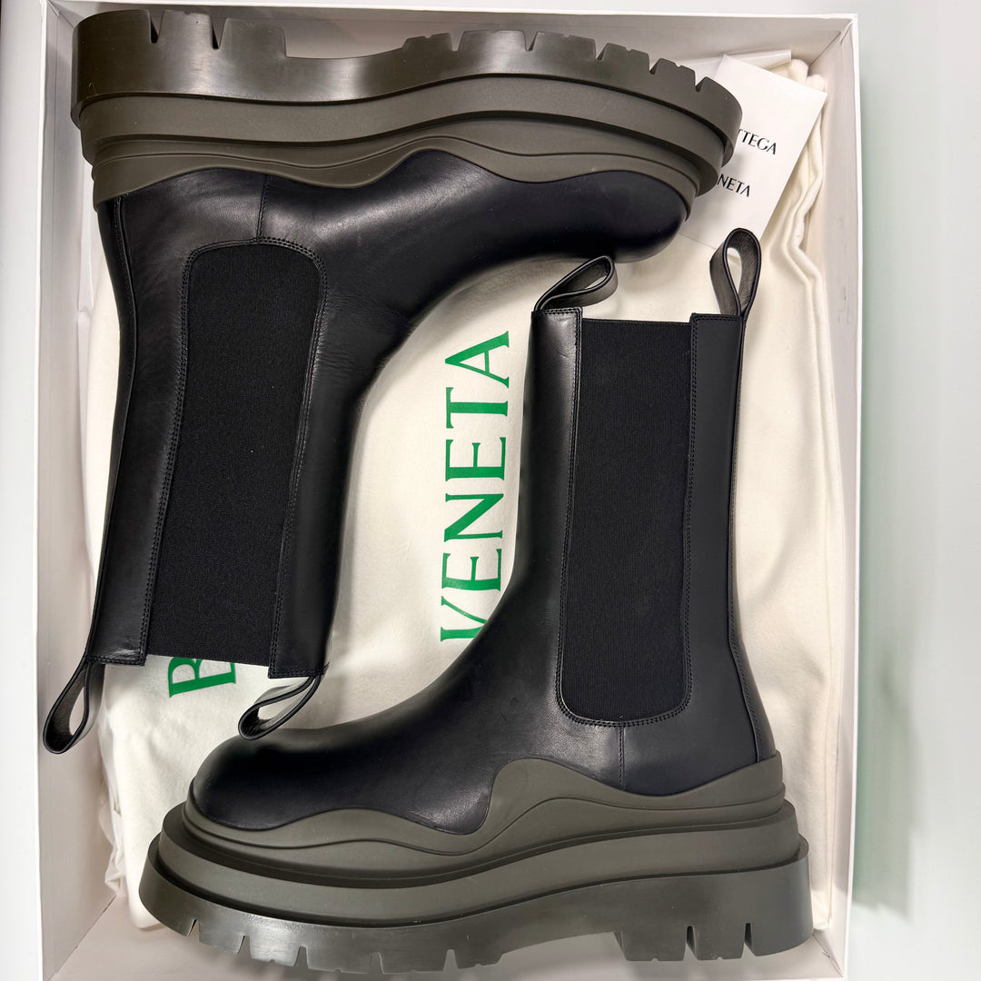 Bottega Veneta Tire Chelsea Boot - Men’s 10.5