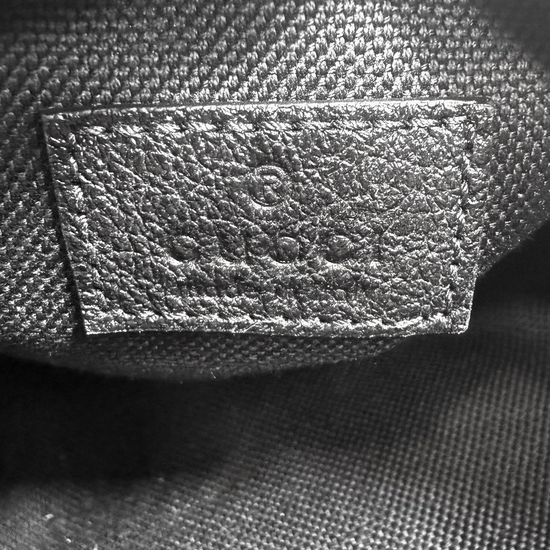 Gucci Mini Blondie Barrel Shoulder Bag