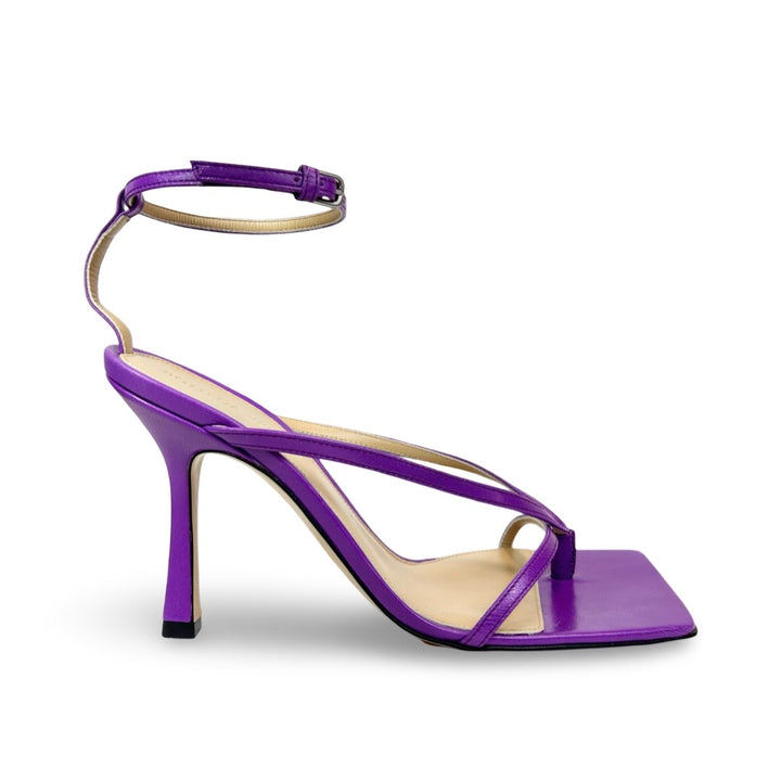 Bottega Veneta Square Toe Stretch Heel - Women’s 7